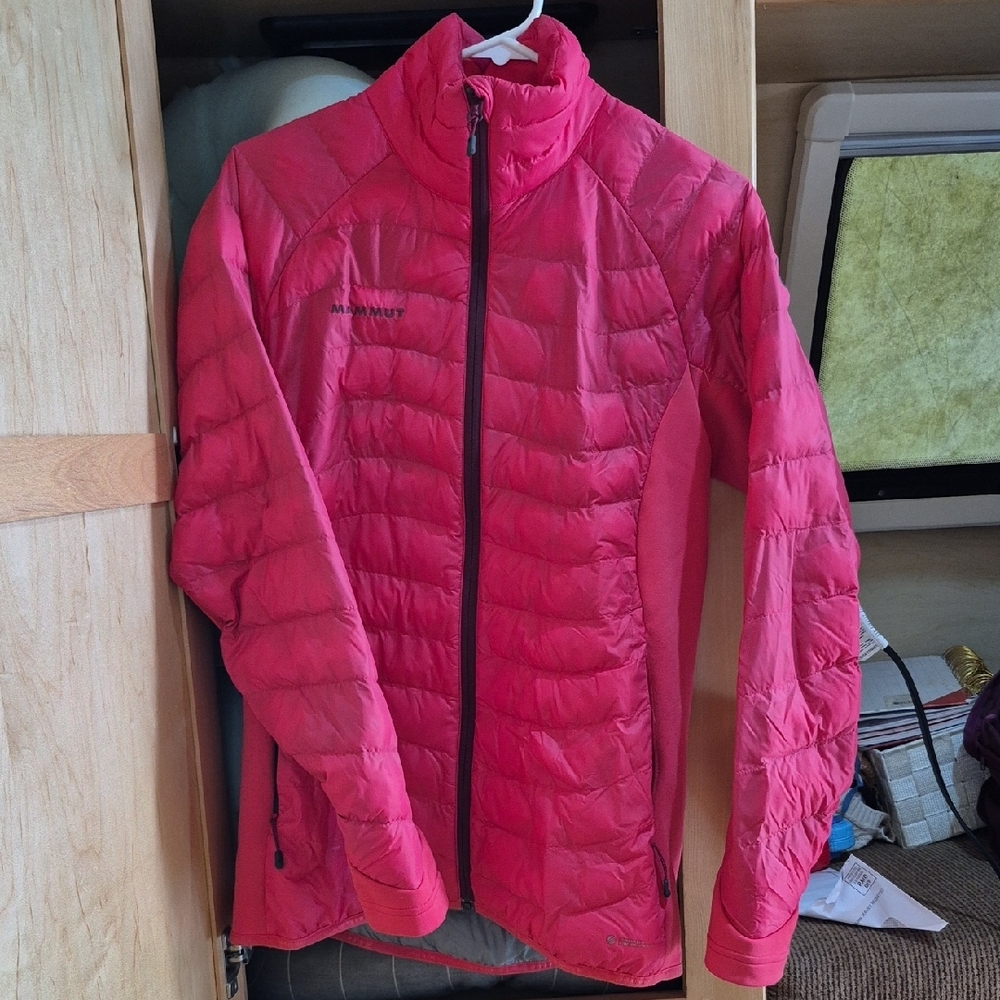 Mammut Women's Bright Pink Puffer Coat - Picture 4 of 5